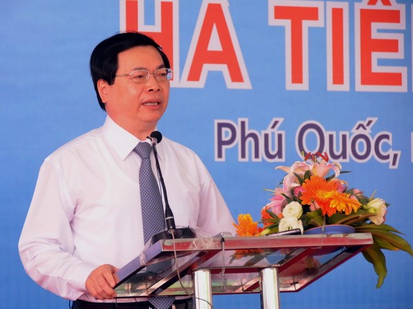 Bộ trưởng Vũ Huy Hoàng tại lể khởi công điện cáp ngầm Hà Tiên - Phú Quốc